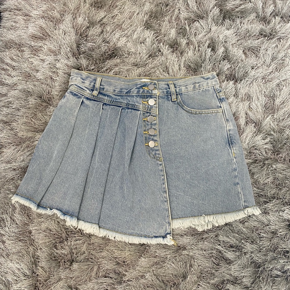 Cloud Ten Denim Skort with Button Detail